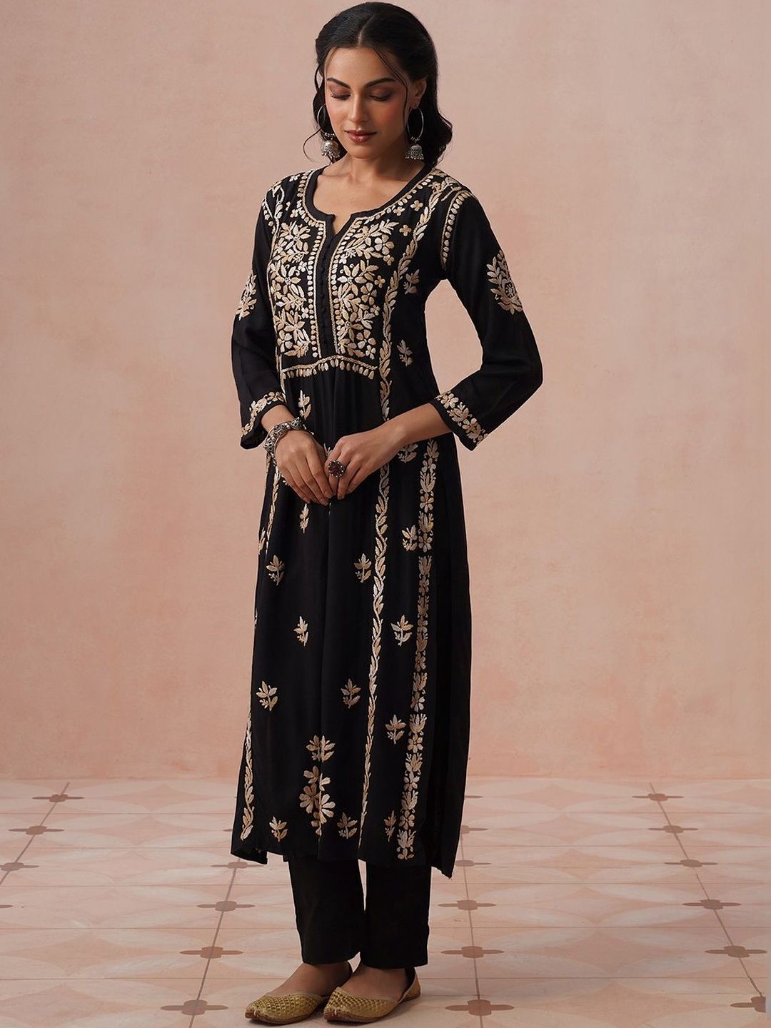 House of Chikankari Women Embroidered Thread Work Kurta
