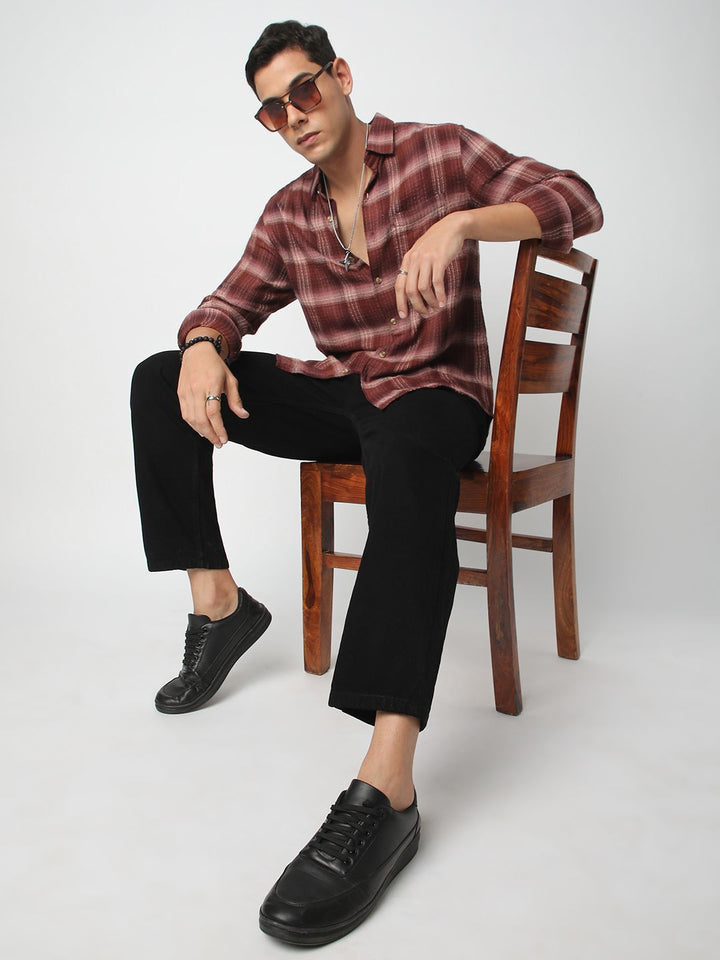 VASTRADO Men Classic Spread Collar Checked Cotton Slim Fit Casual Shirt