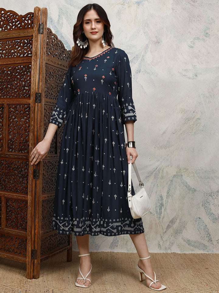 Vishudh Women Ethnic Motifs Printed A-Line Maxi Dress