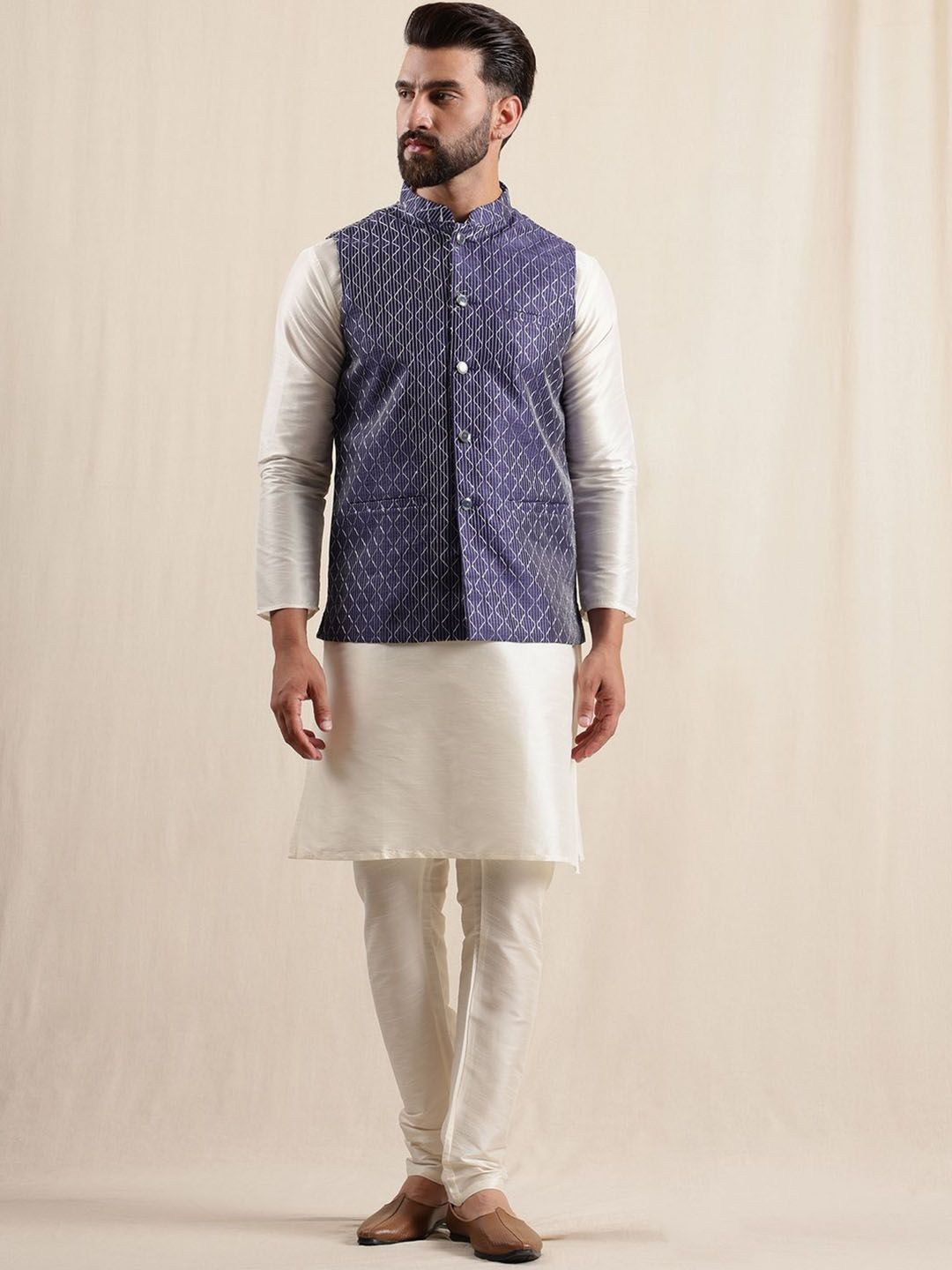 Anouk Mandarin Collar Straight Kurta With Pyjamas