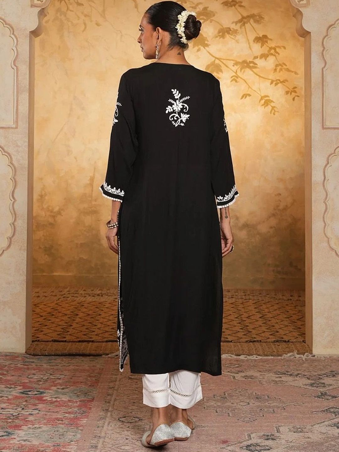 House of Chikankari Women Ethnic Motifs Embroidered Thread Work Kurta