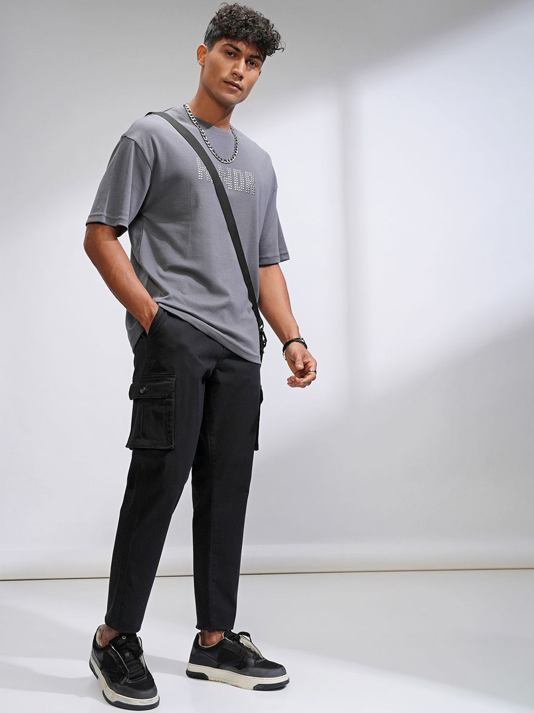 HIGHLANDER Men's Straight Fit Cargos Trousers
