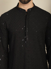 Anouk Floral Sulam Mandarin Collar Sequin Benang Cotton Kurta