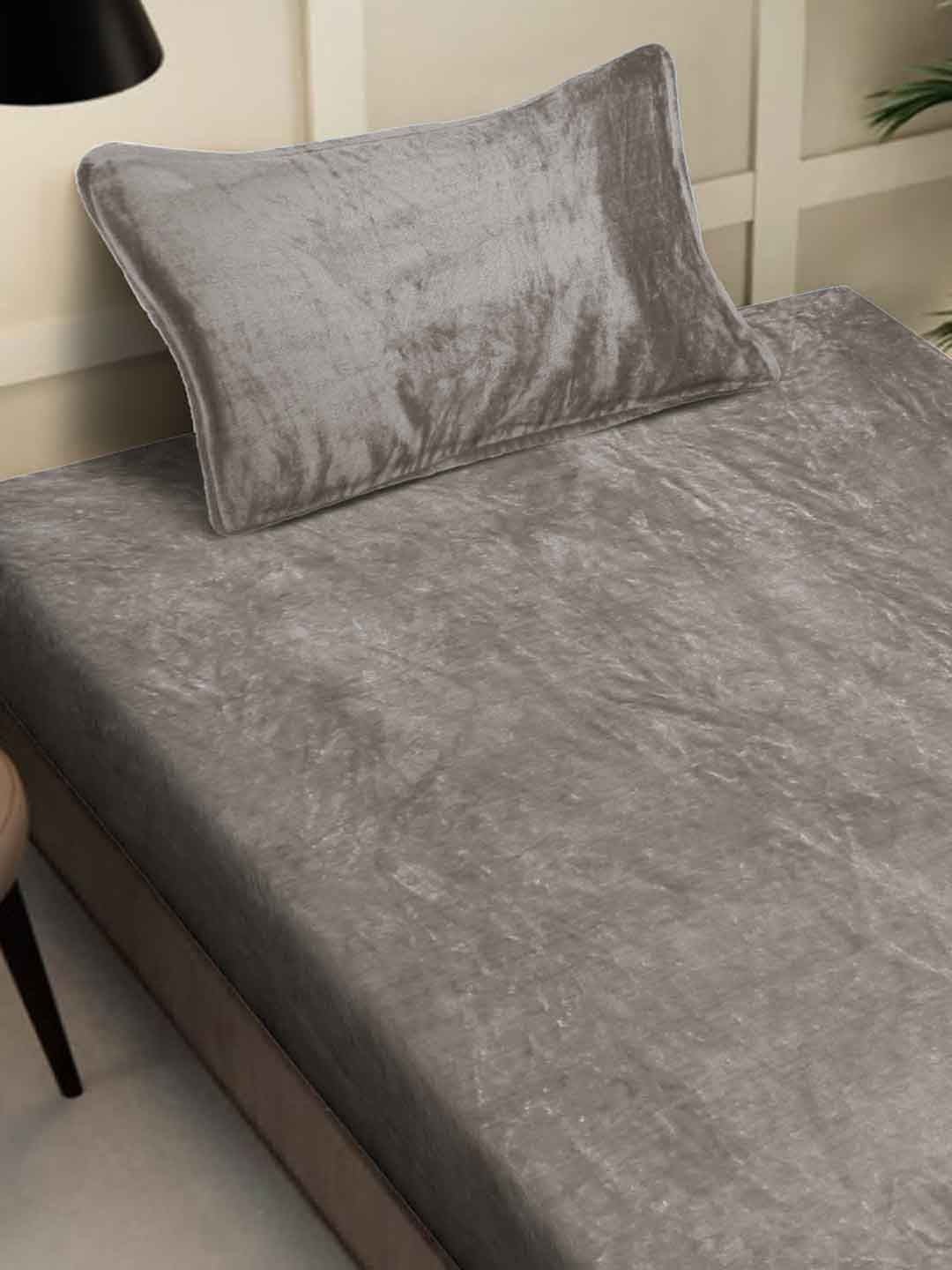 KLOTTHE Brown Woollen 300TC Single Bedsheet With Pillow Cover
