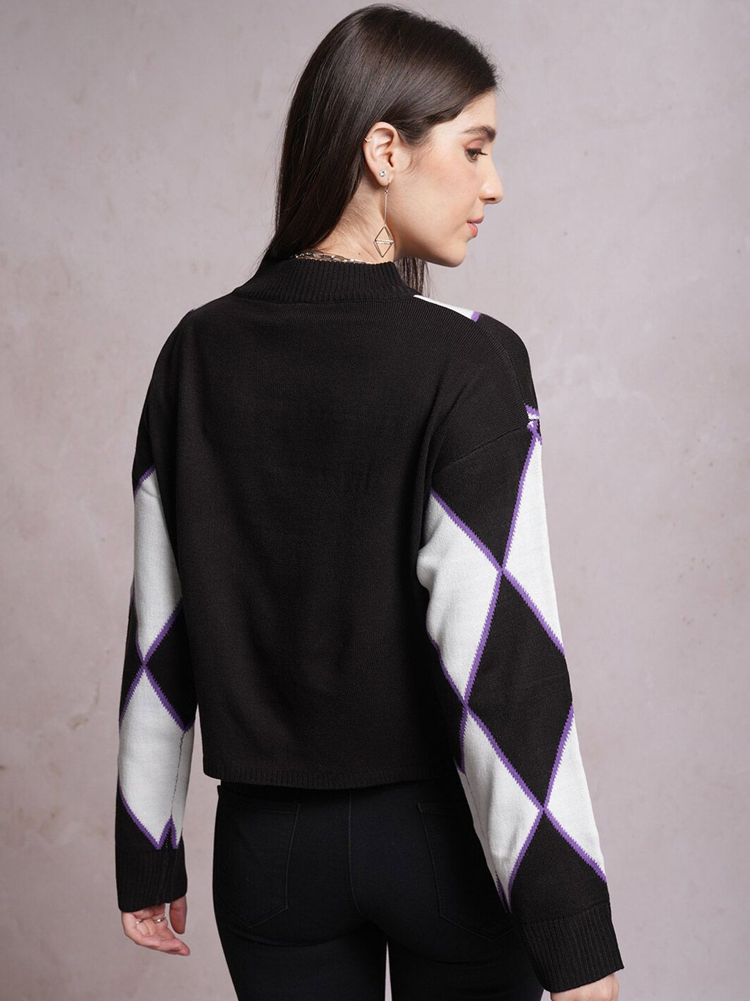 Tokyo Talkies Black Geometric Printed Acrylic Pullover