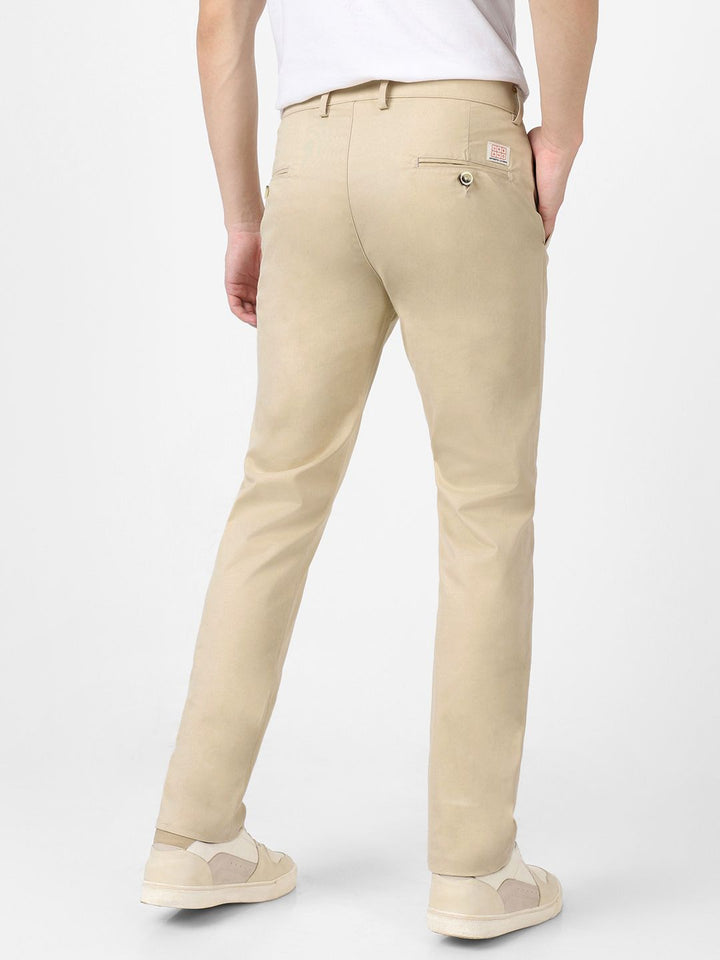 Urbano Fashion Men Cream-Coloured Slim Fit Pure Cotton Chinos