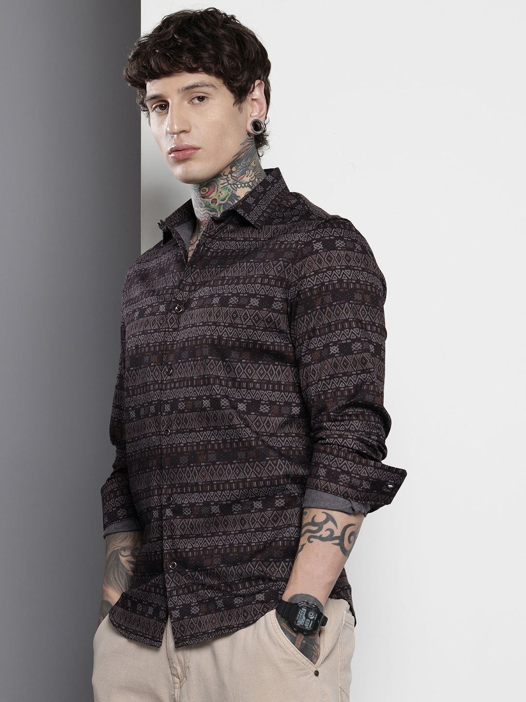 The Indian Garage Co Men Slim Fit Geometric Print Shirt