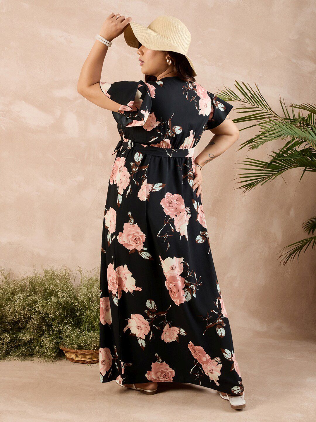 Berrylush Curve Black Floral Print Belted Maxi Dress