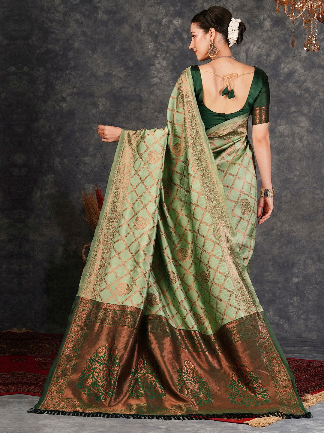 KALINI Woven Design Zari Silk Blend Designer Banarasi Saree