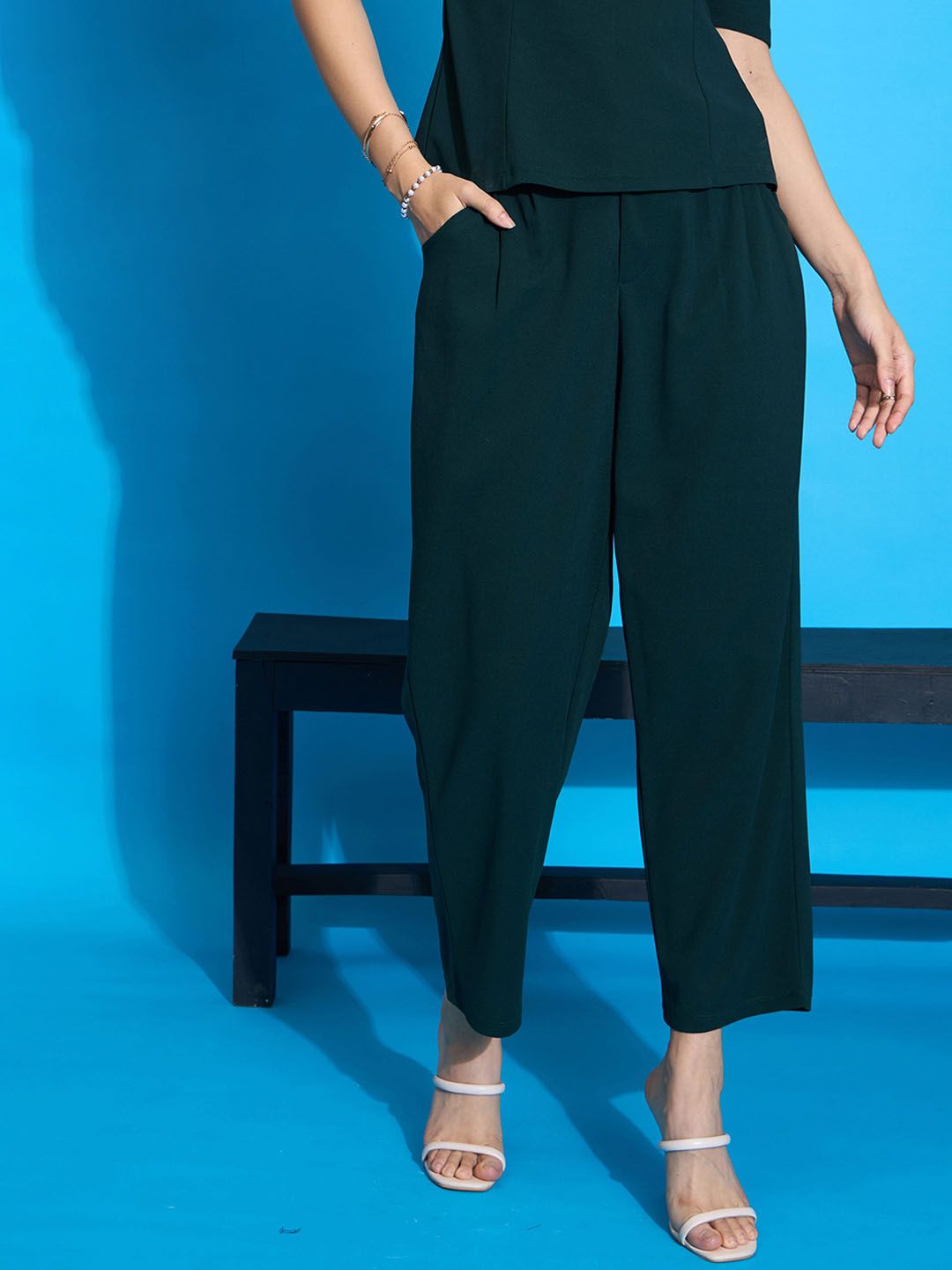 SASSAFRAS worklyf Women Mid-Rise Pleated Trousers