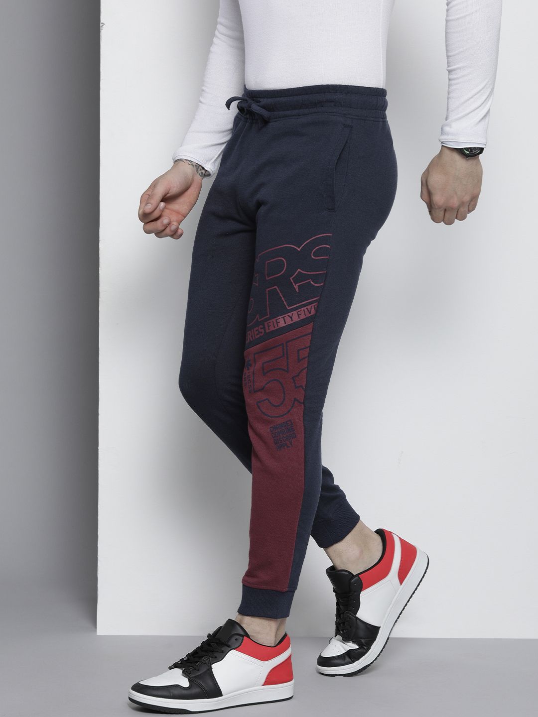 The Indian Garage Co Men Typography Slim Fit Joggers