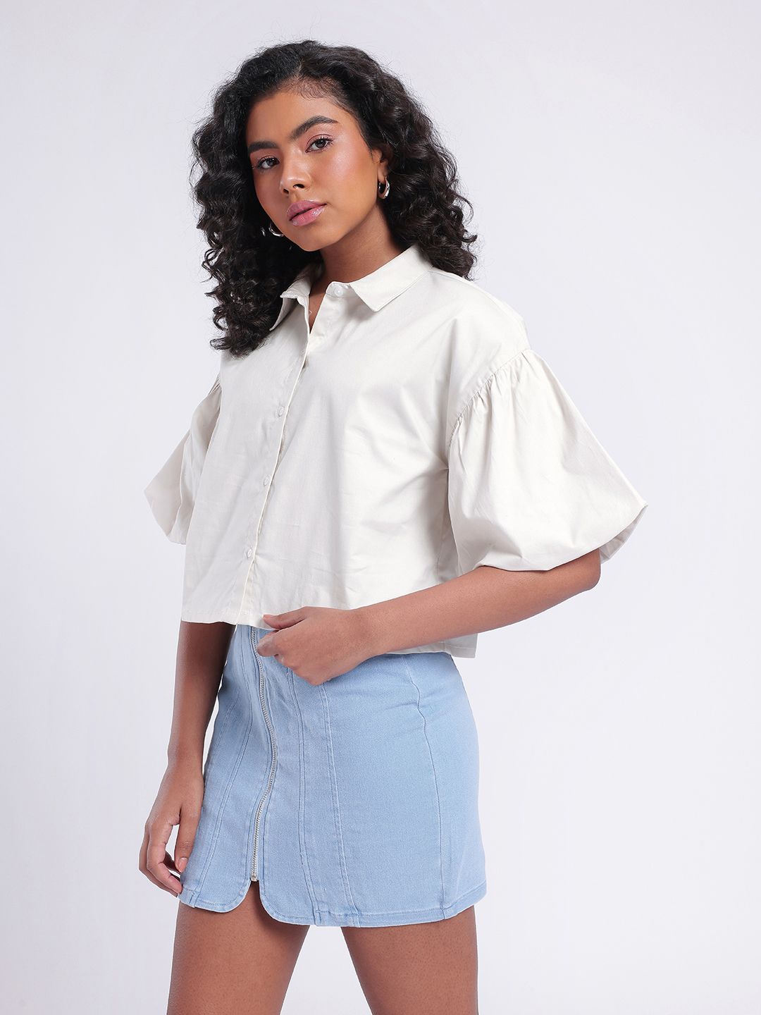 DressBerry Charming Chic Puffed Sleeves Boxy Crop Shirt