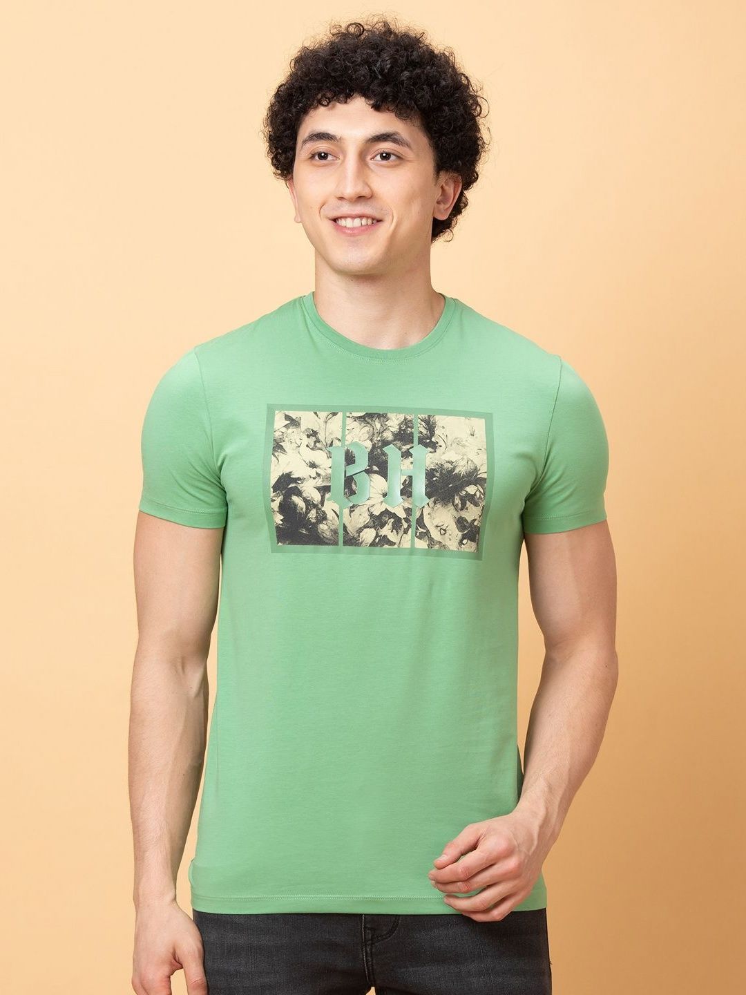 Being Human Men Printed Pockets T-shirt