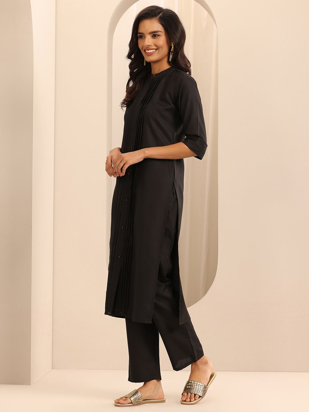 Libas Black Mandarin Collar Straight Kurta with Trousers & With Dupatta