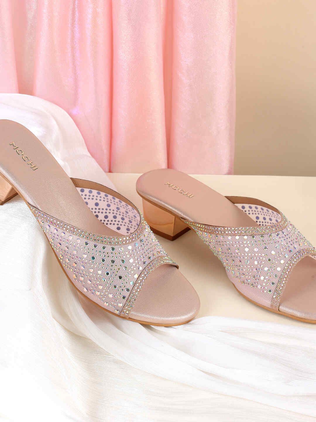 Mochi Women Embellished Block Pumps