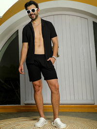 Campus Sutra Men Solid Checked Pure Cotton Shirt & Shorts Set