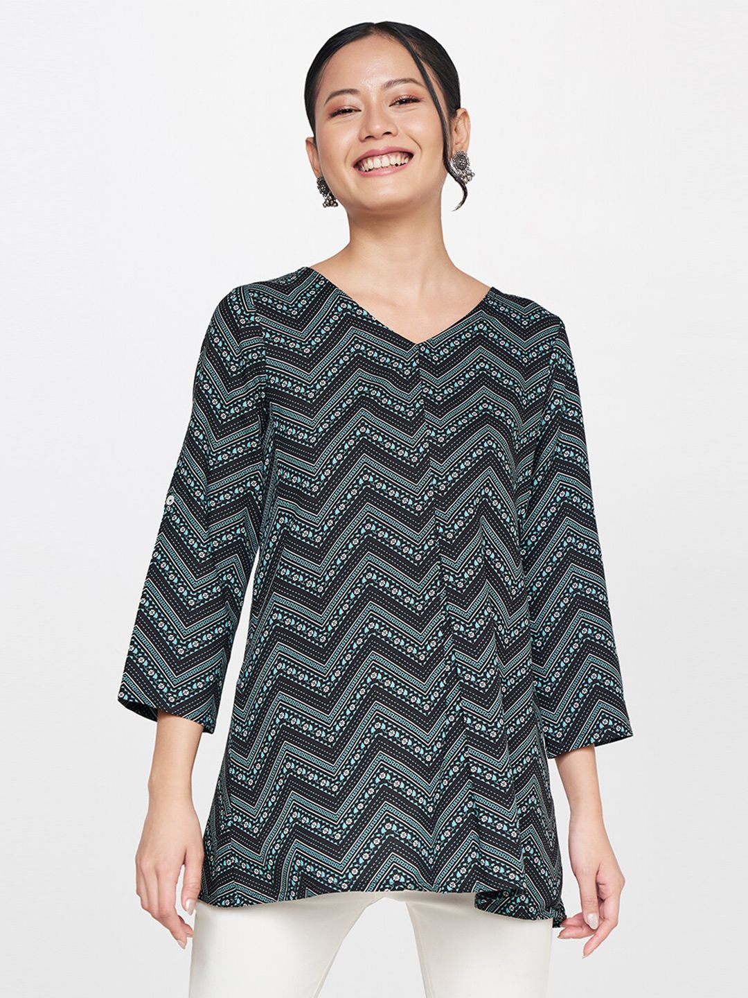 Global Desi Chevron Printed V-Neck Kurti