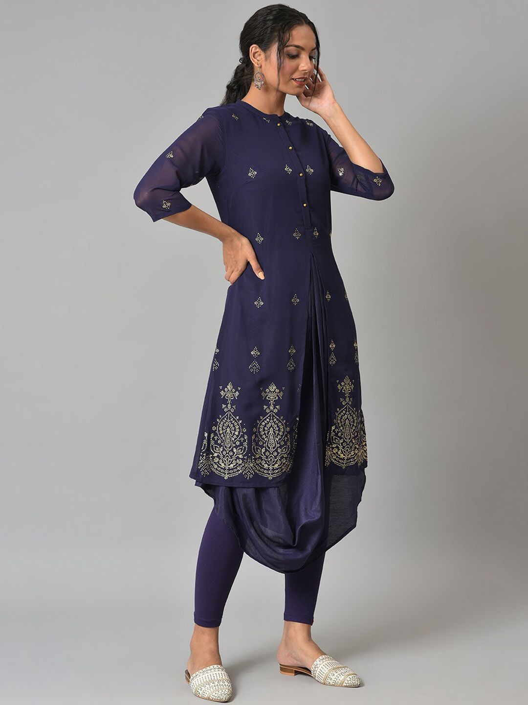 W Women Festive Geometric Print Georgette Cowl Hemline Kurta With Leggings