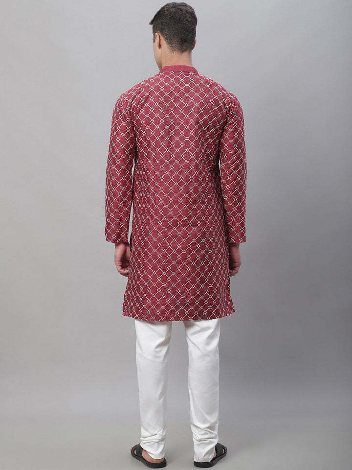 SOJANYA Motif Etnik Bersulam Kurta Lurus Dengan Churidar
