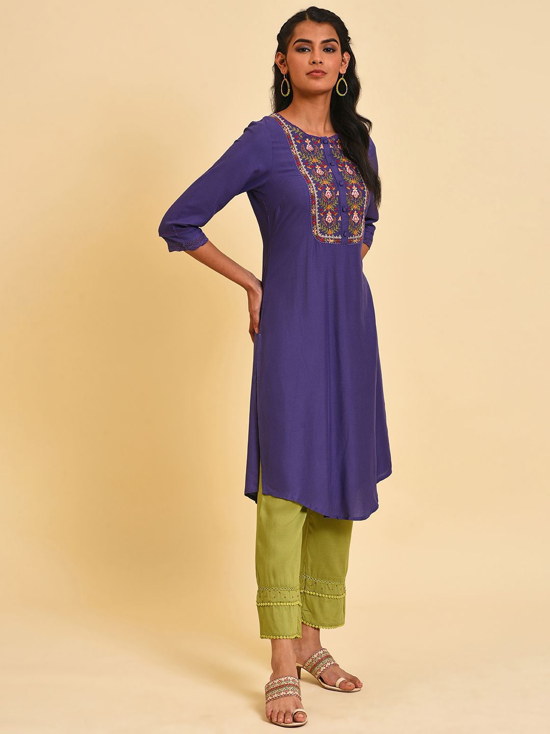 W Floral Beads Stones Embroidered Kurta