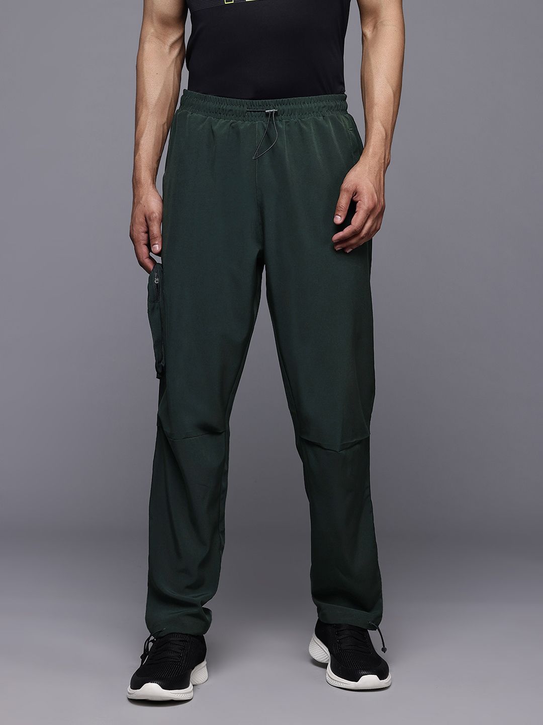 HRX by Hrithik Roshan Men Lifestyle Cargo Style Track Pants