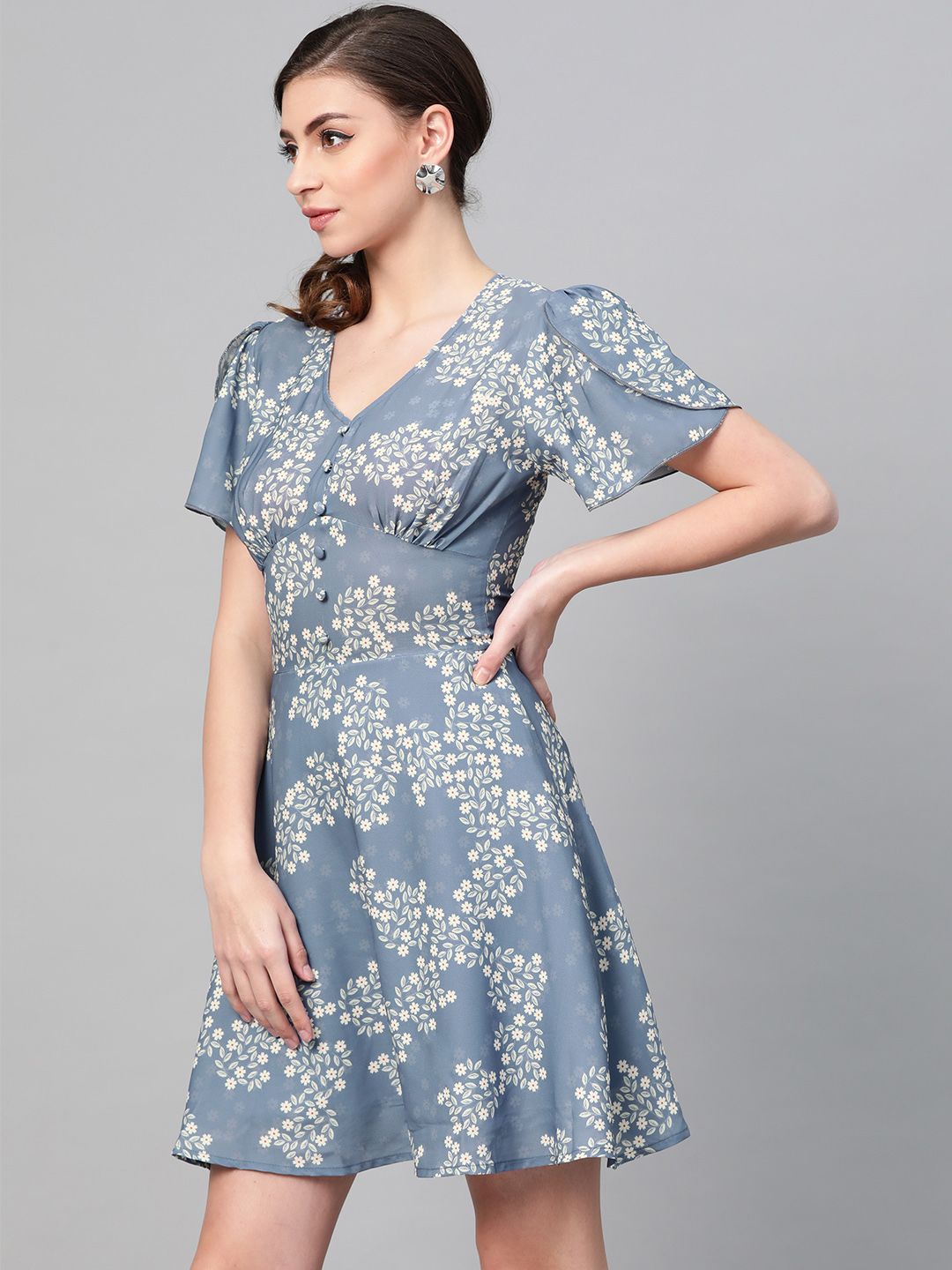SASSAFRAS Blue & Off-White Floral Print Empire Dress