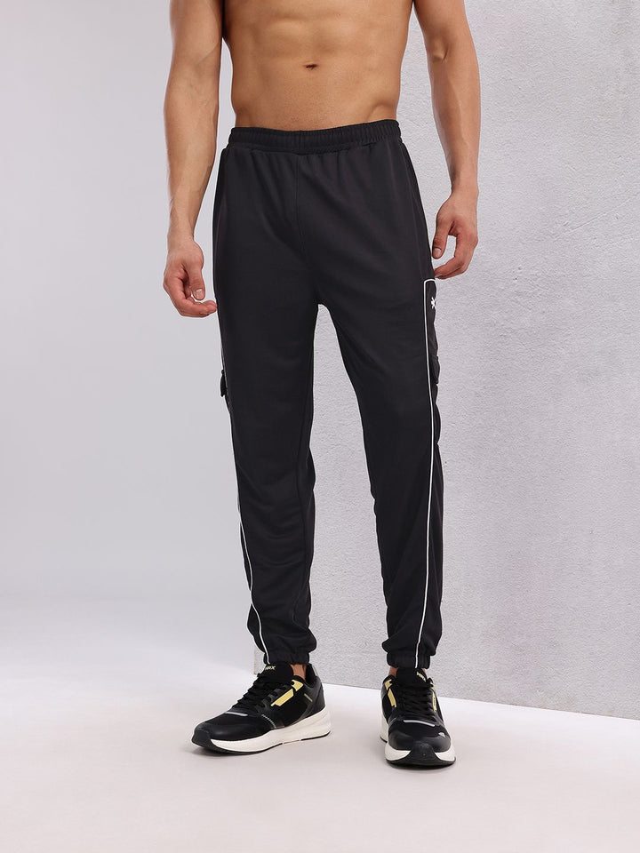 HRX by Hrithik Roshan Men Cargo Style Rapid-Dry Training Joggers with Contrast Piping