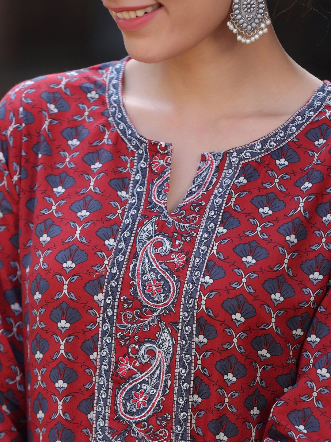 Rain & Rainbow Women Floral Printed Flared Sleeves Kurta