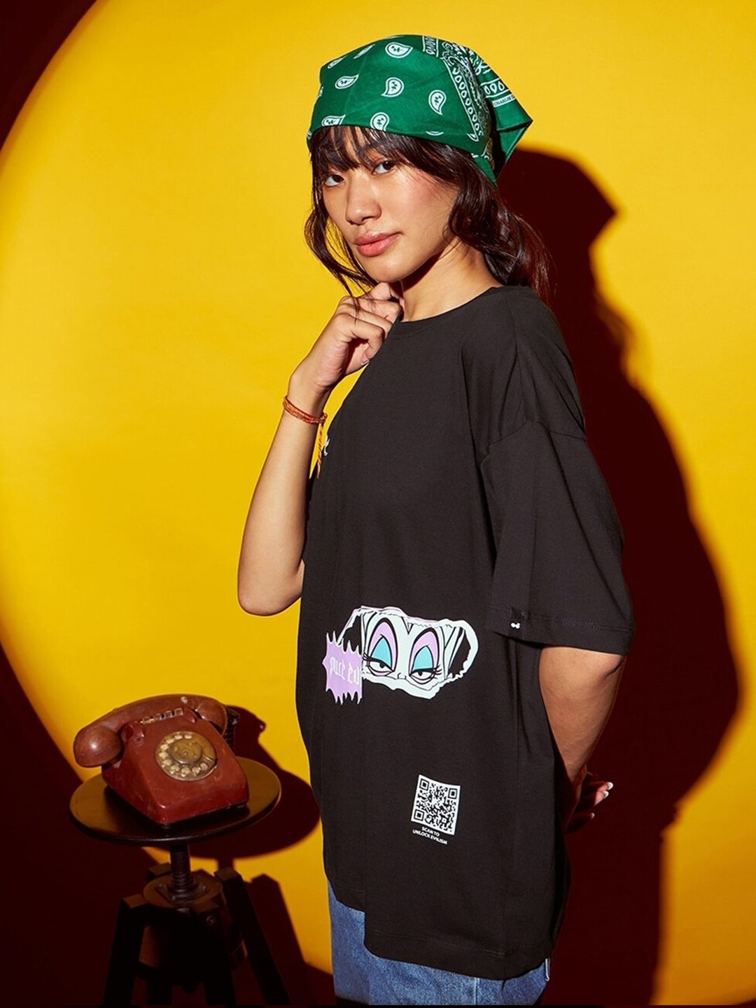 Bewakoof Disney Merchandise Black Pure Evil Graphic Printed Pure Cotton Oversized T-shirt