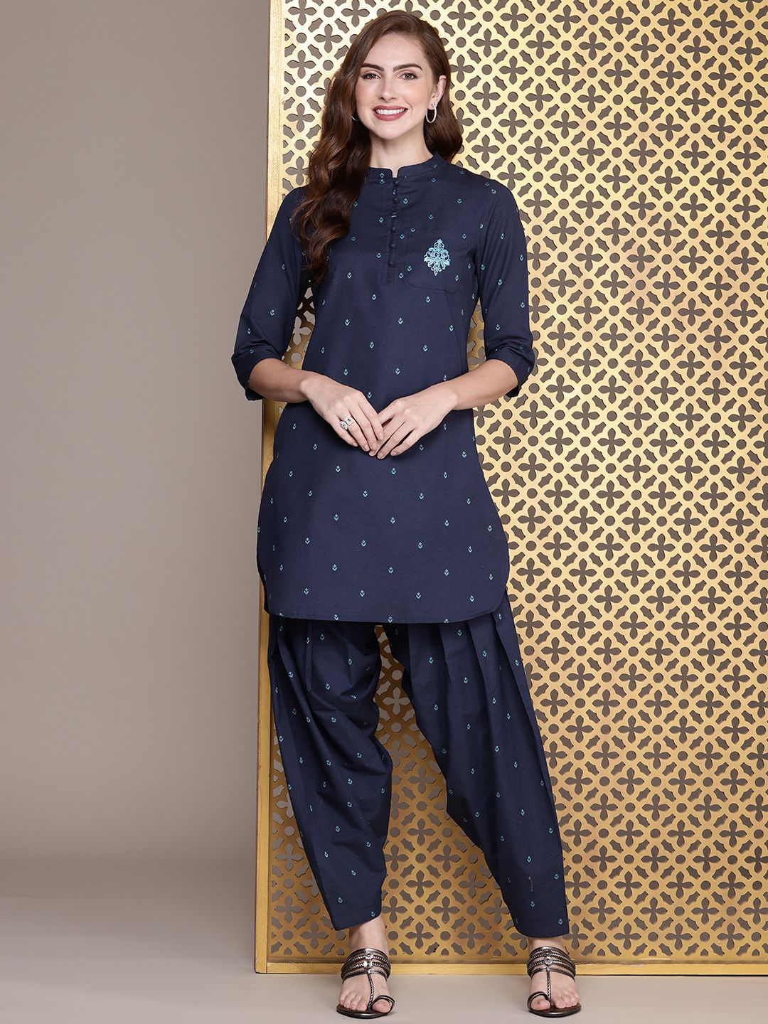 House of Pataudi Women Woven design Regular Jashn Kurta with Patiala
