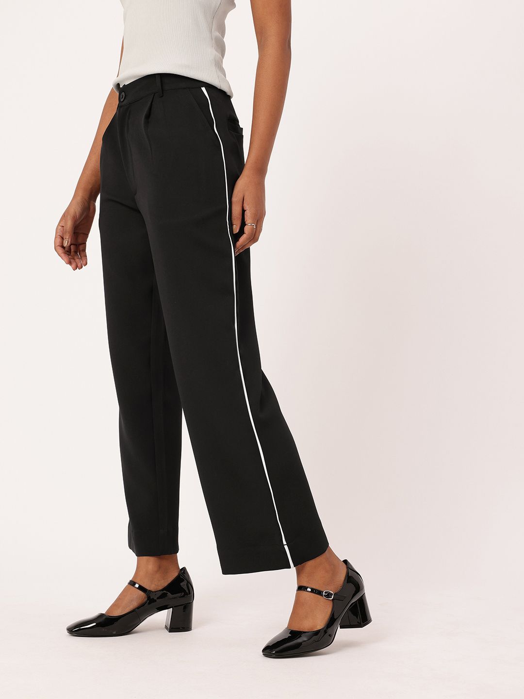 DressBerry Women Modern Vibe Side Piping Detail Pleated Trousers