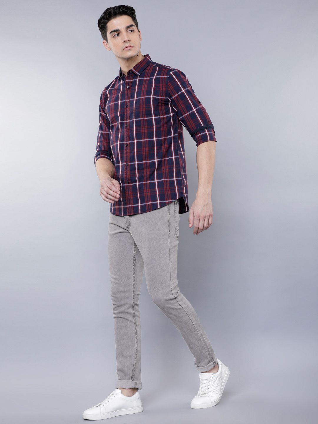 HIGHLANDER Men Grey Slim Fit Mid-Rise Clean Look Stretchable Jeans