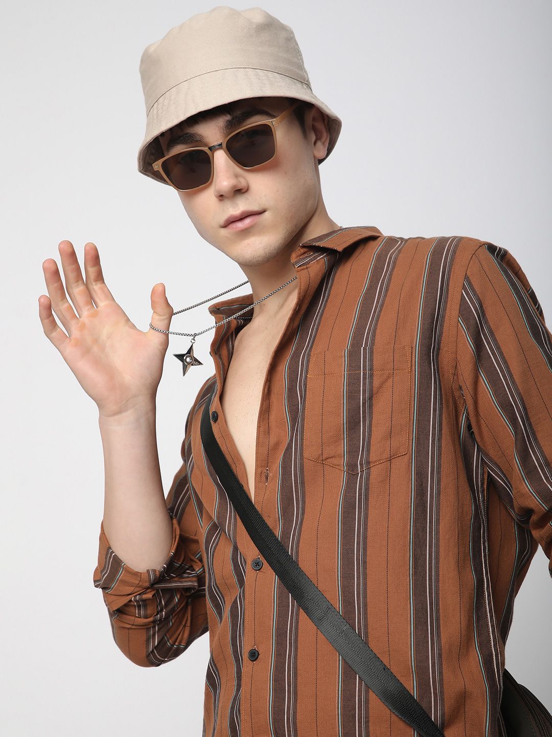 VASTRADO Men Classic Fit Spread Collar Vertical Striped Cotton Casual Shirt