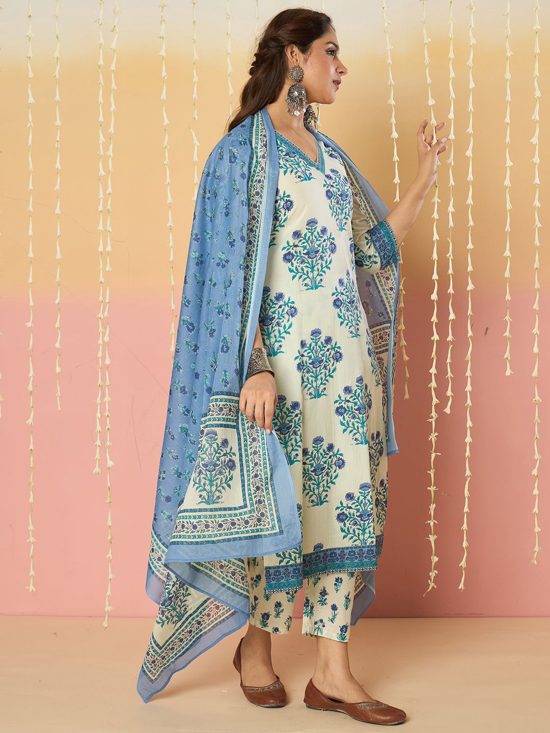 Indo Era Women Floral Printed Regular Pure Cotton Kurta with Trousers & With Dupatta