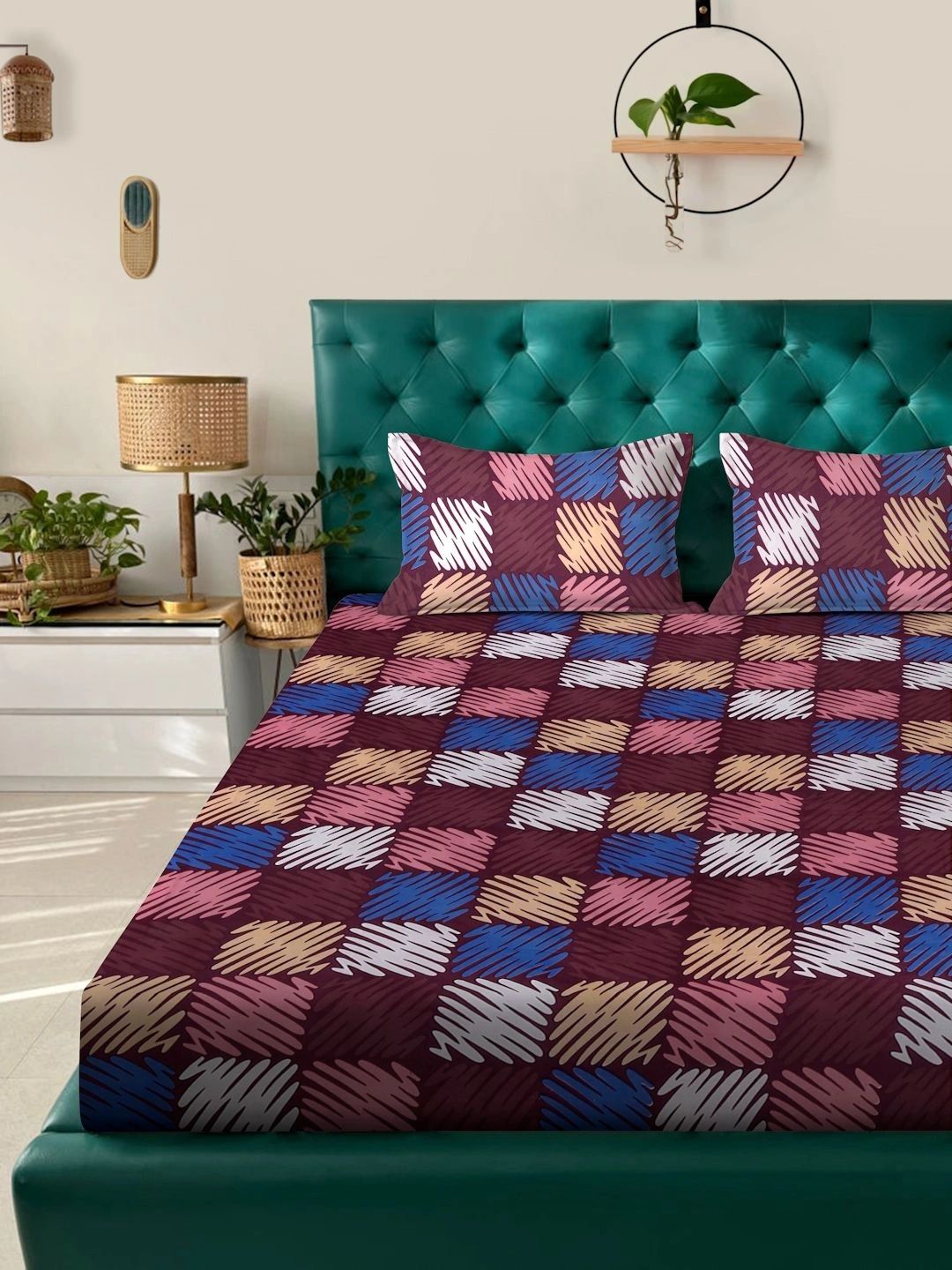 Moda Rapido X KLOTTHE Multicoloured Geometric 300 TC King Bedsheet with 2 Pillow Covers