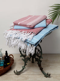 KLOTTHE Set of 4 Striped Cotton 210 GSM Bath Towels
