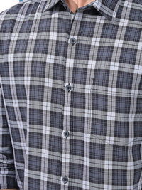 HIGHLANDER Slim Fit Tartan Checks Checked Casual Shirt