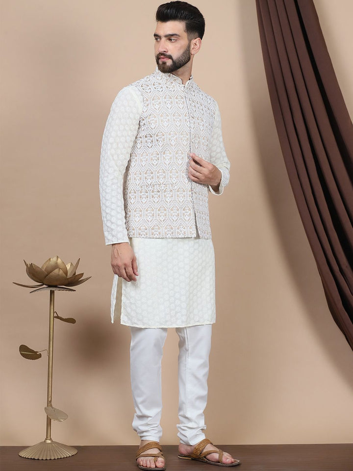 Anouk Cream Berwarna Bunga Sulam Benang Lurus Kerja Kapas Tulen Kurta & Churidar