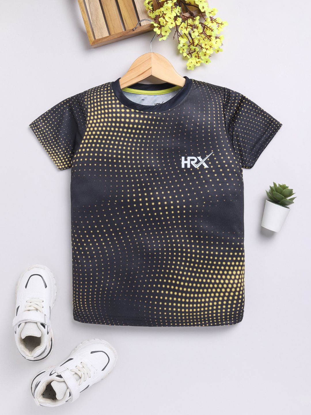 HRX by Hrithik Roshan Boys Graphic Printed Rapid-Dry T-shirt