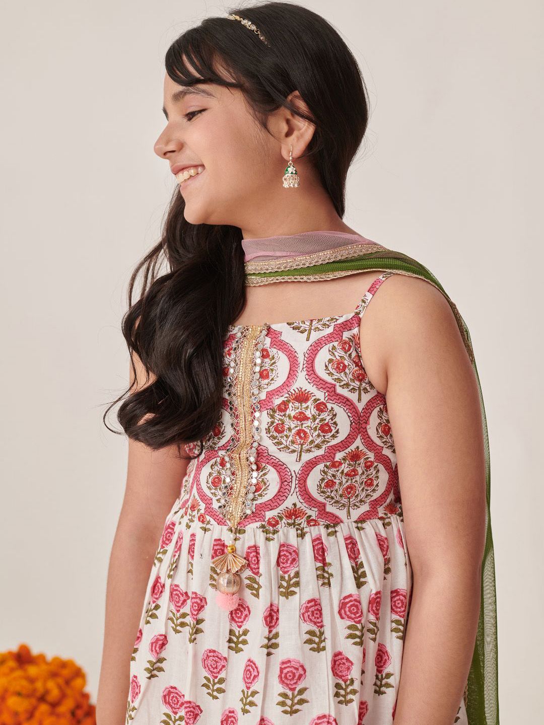 pspeaches Girls Floral Printed Regular Mirror Work Kurta with Sharara & With Dupatta