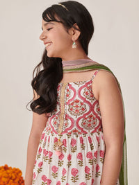 pspeaches Girls Floral Printed Regular Mirror Work Kurta with Sharara & With Dupatta