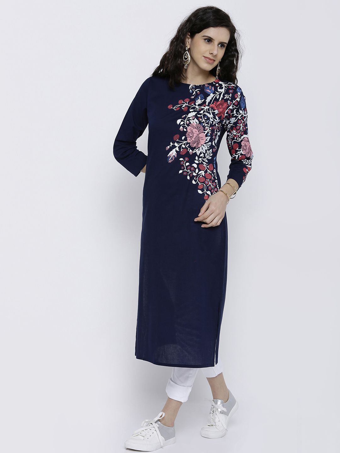Vishudh Women Navy Printed Straight Kurta