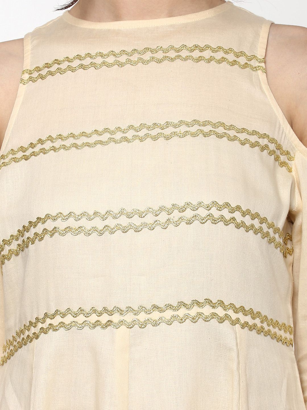 SASSAFRAS Women Cream-Coloured Cold-Shoulder Anarkali Kurta
