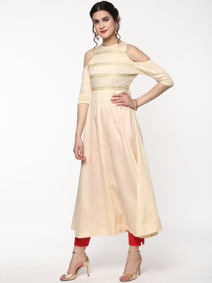 SASSAFRAS Women Cream-Coloured Cold-Shoulder Anarkali Kurta