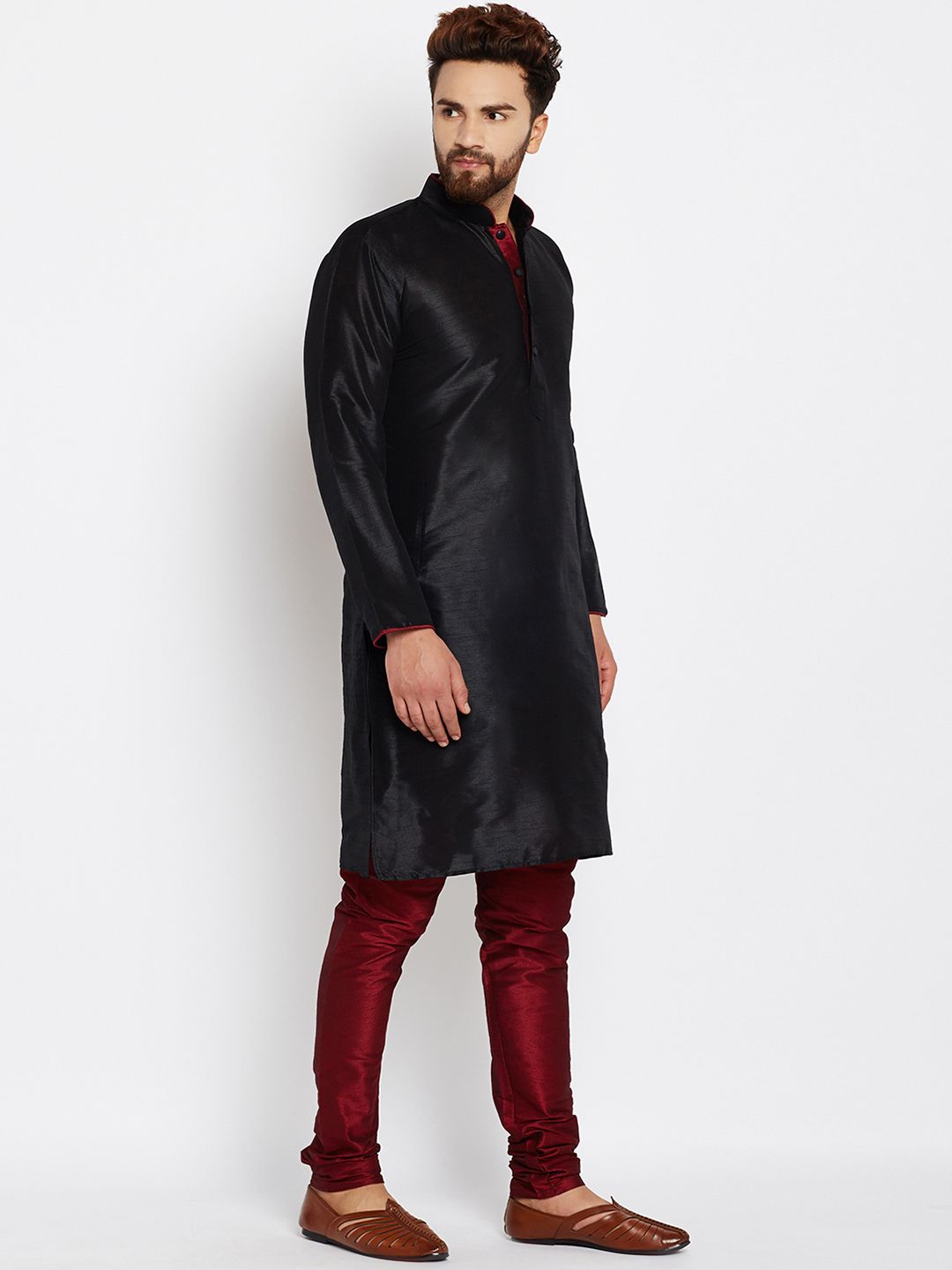 SOJANYA Men Black Solid Straight Kurta
