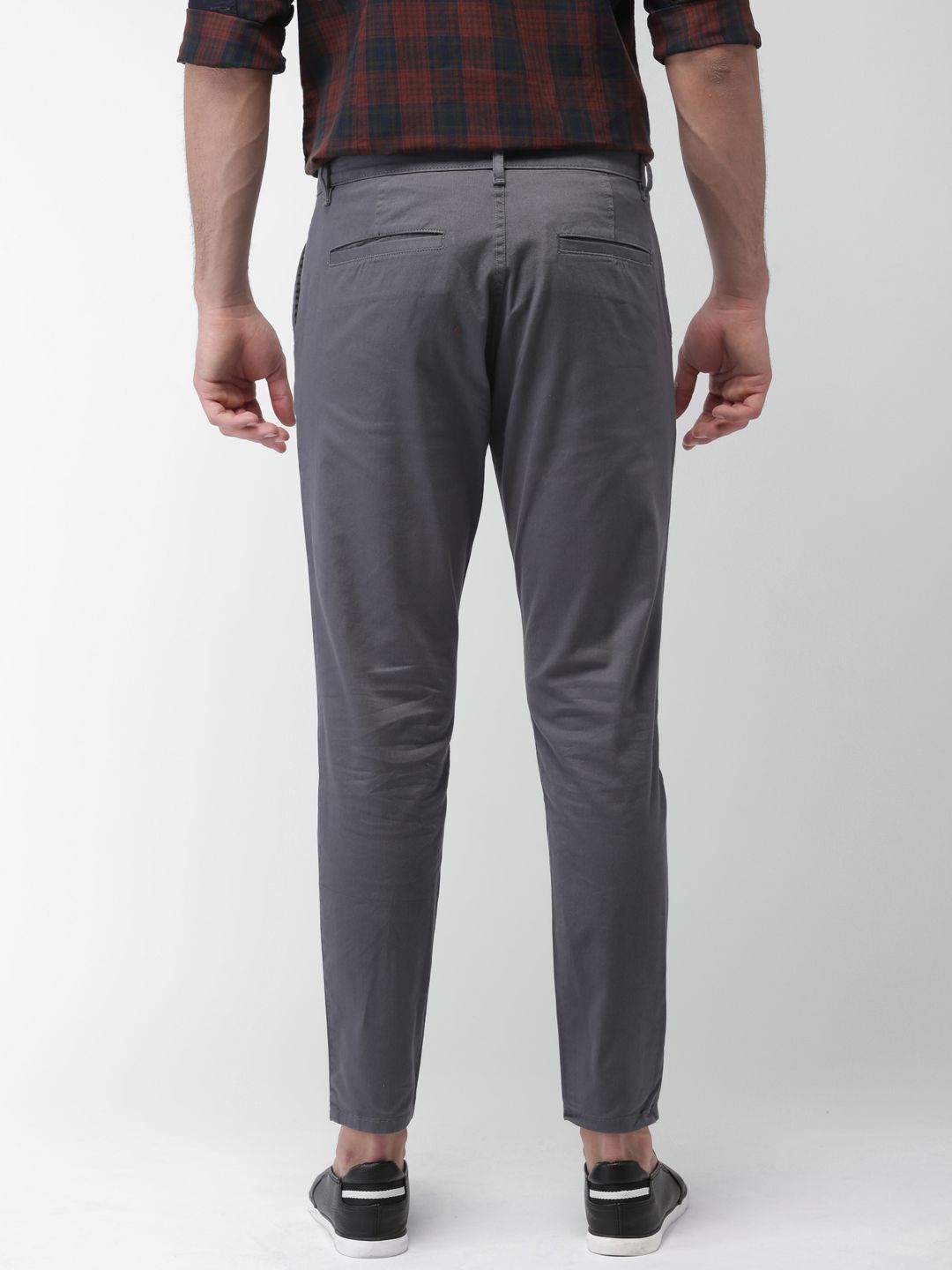 HIGHLANDER Men Grey Tapered Fit Chinos
