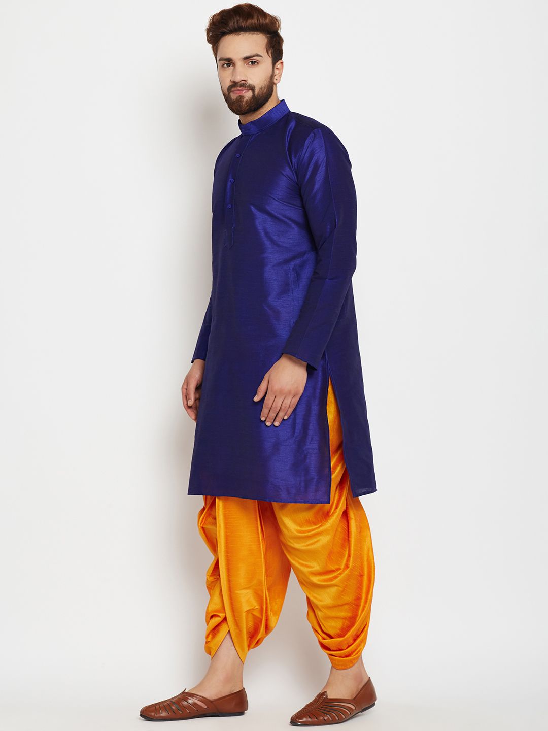 SOJANYA Men Blue Solid Straight Kurta