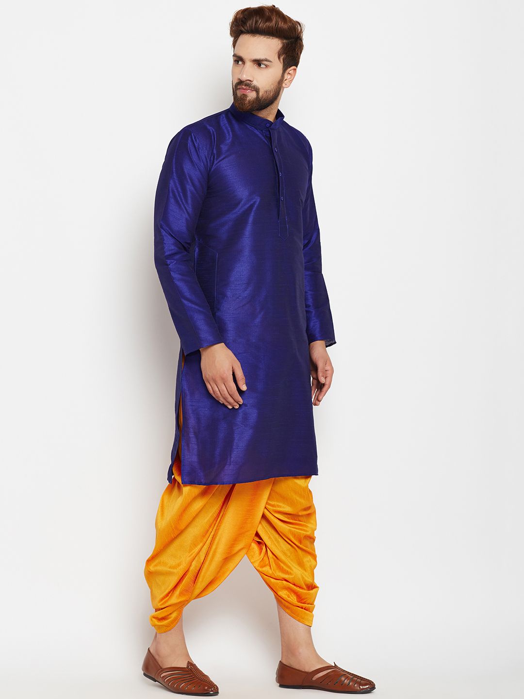 SOJANYA Men Blue Solid Straight Kurta