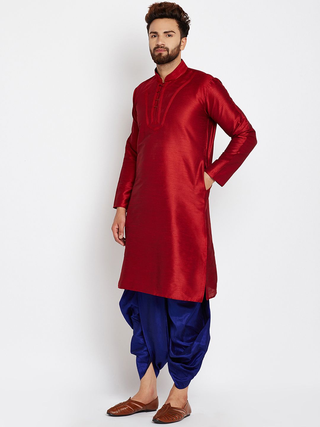 SOJANYA Men Maroon Solid Straight Kurta