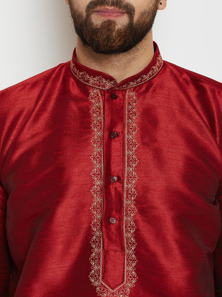 SOJANYA Men Maroon Solid Straight Kurta